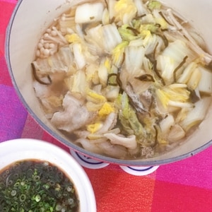 【台湾風発酵鍋】酸っぱ旨い！酸菜白肉風鍋